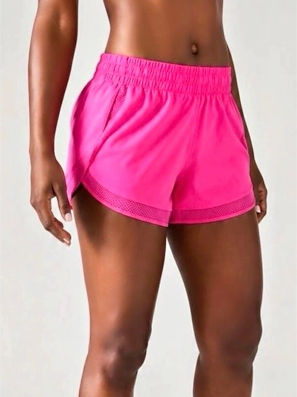 Athleta Mesh Racer Run Mid Rise 4" Short